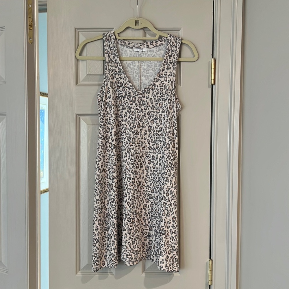 Z Supply Breezy Leopard print V-Neck Tank Dress - Picture 3 of 7